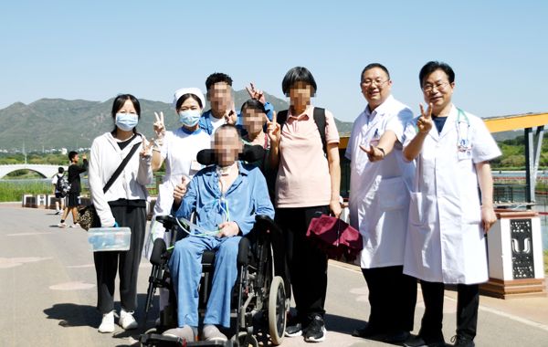 而是综合运用中西医手段